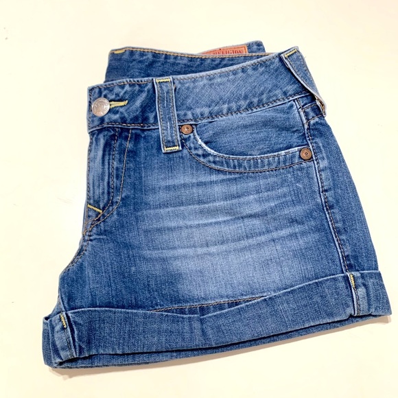 🇺🇸 True Religion 🇺🇸 - Picture 1 of 6